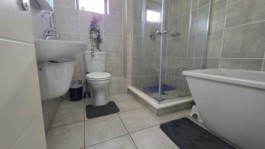 1 Bedroom Property for Sale in Greenbay Eco Estate Western Cape
